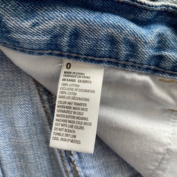 ‘Boyfriend’ fit American Eagle jean shorts with button fly - Picture 4 of 4